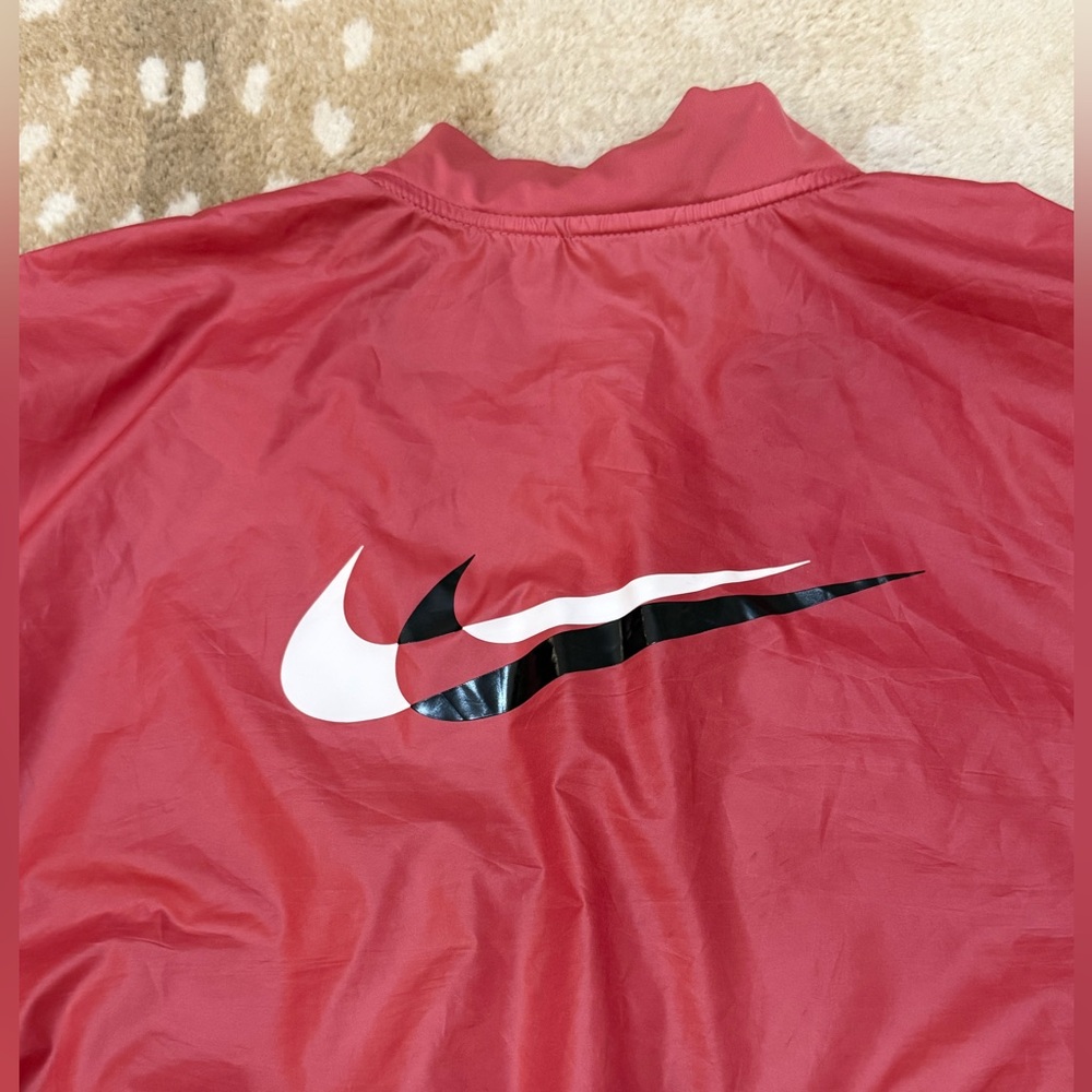 Nike Running magenta pink snap button logo windbreaker women’s size medium - Picture 11 of 13
